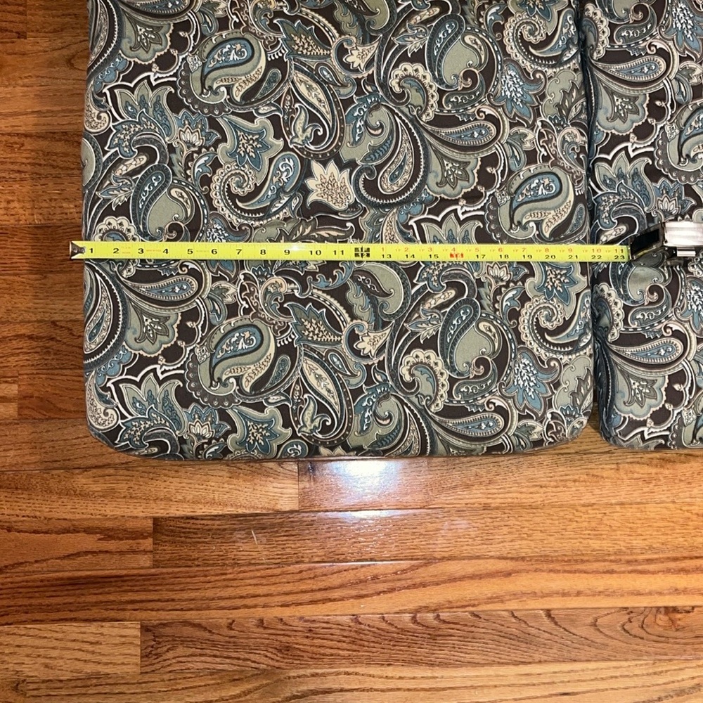 Plantation Patterns : Paisley Patterned Seat Cushions - Picture 8 of 8